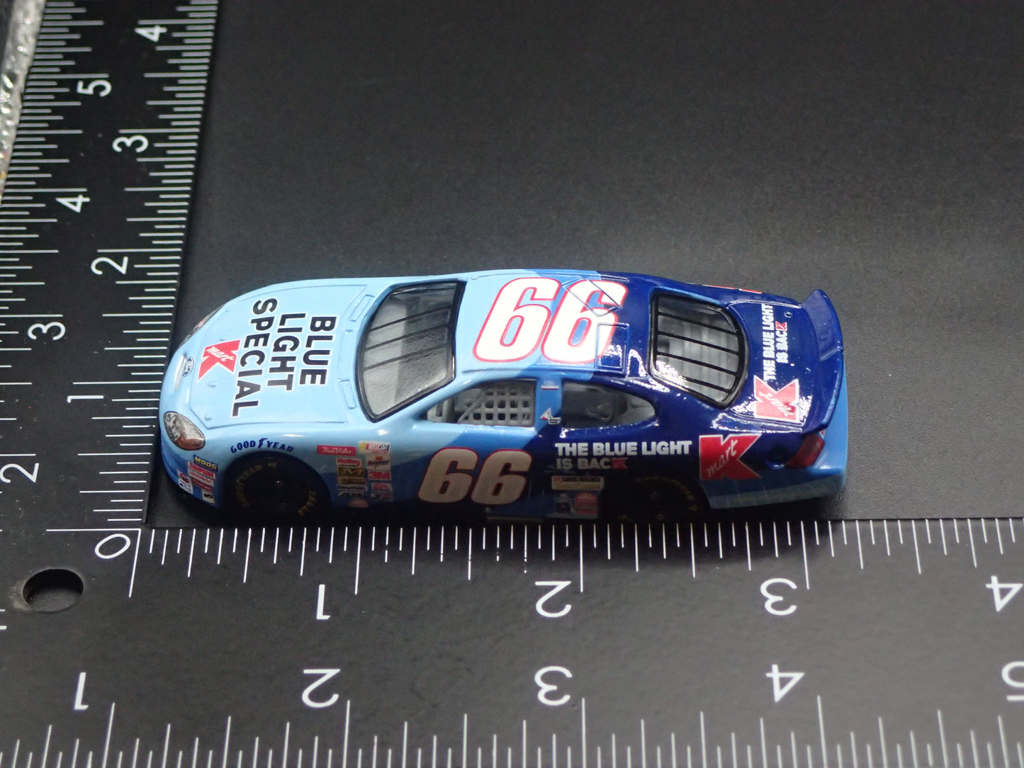 2001 01 FORD TAURUS 66 TODD BODINE NASCAR 1:64 SCALE DIECAST MODEL CAR