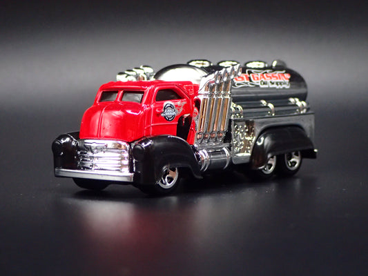 VINTAGE STYLE FUEL TANKER TRUCK 1:64 HW SCALE COLLECTIBLE DIORAMA DIECAST MODEL CAR