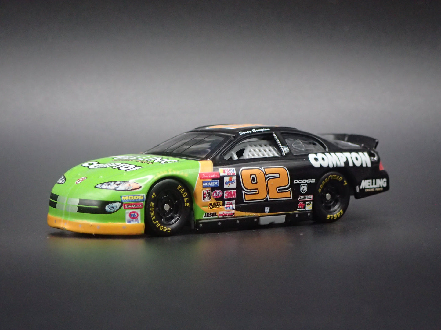 2001 01 DODGE INTREPID 92 STACY COMPTON NASCAR 1:64 SCALE DIECAST MODEL CAR
