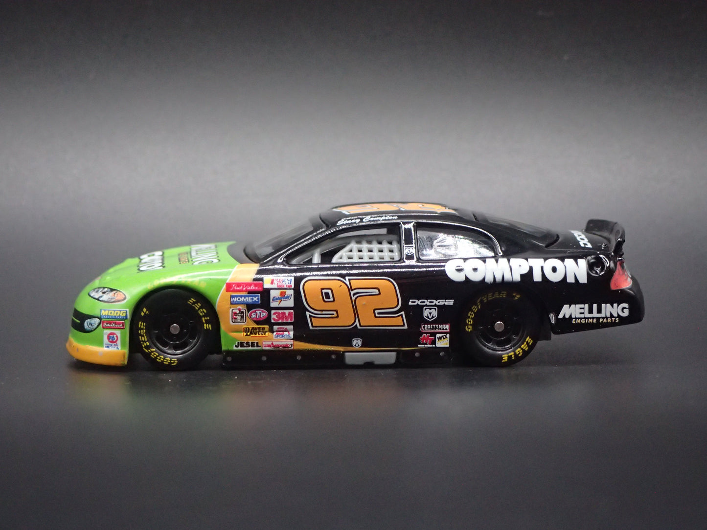 2001 01 DODGE INTREPID 92 STACY COMPTON NASCAR 1:64 SCALE DIECAST MODEL CAR
