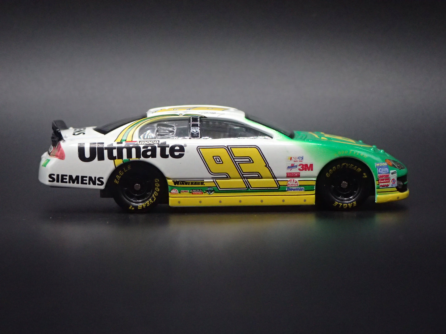 2001 01 DODGE INTREPID 93 DAVE BLANEY NASCAR 1:64 SCALE DIECAST MODEL CAR