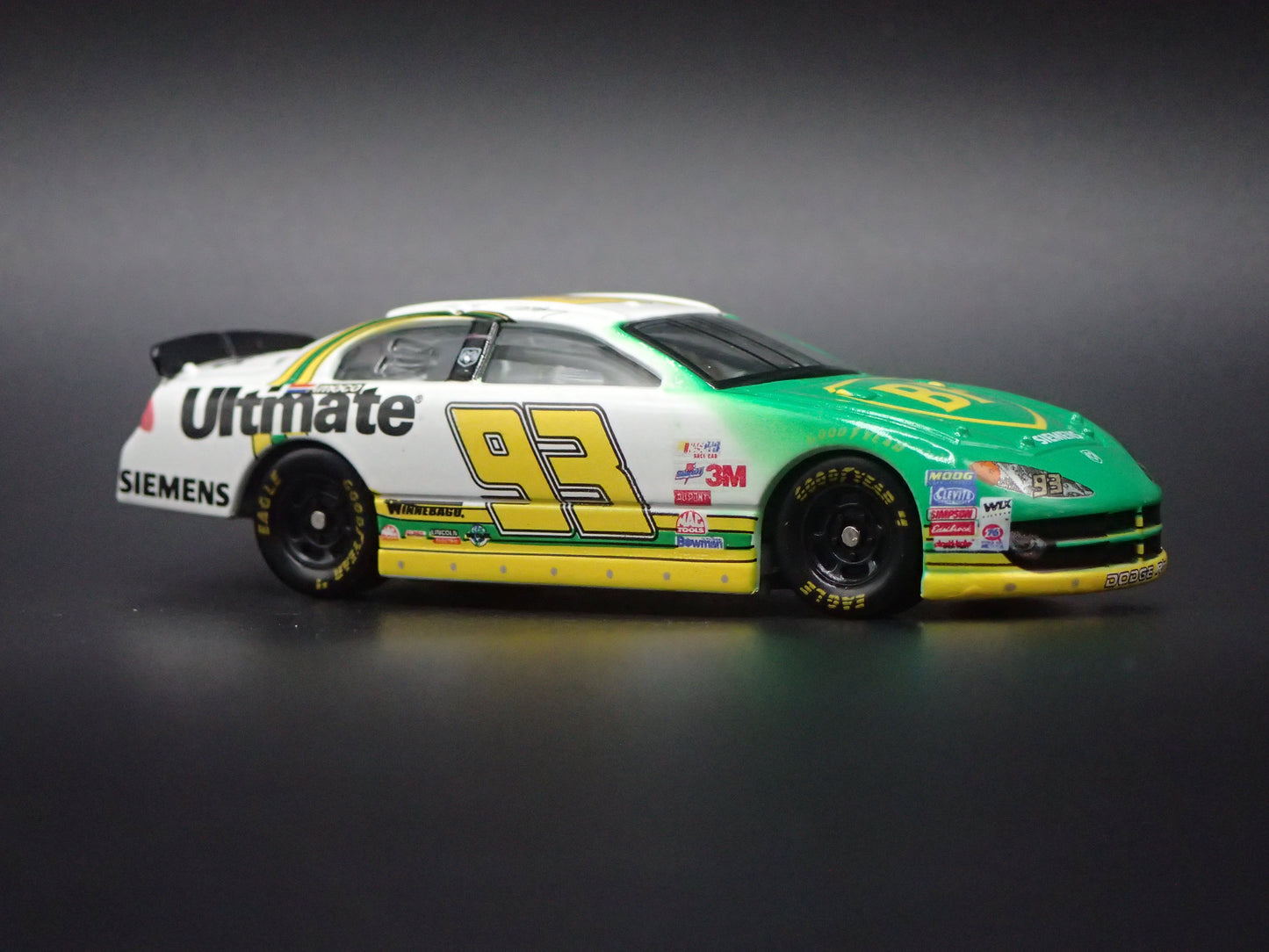 2001 01 DODGE INTREPID 93 DAVE BLANEY NASCAR 1:64 SCALE DIECAST MODEL CAR
