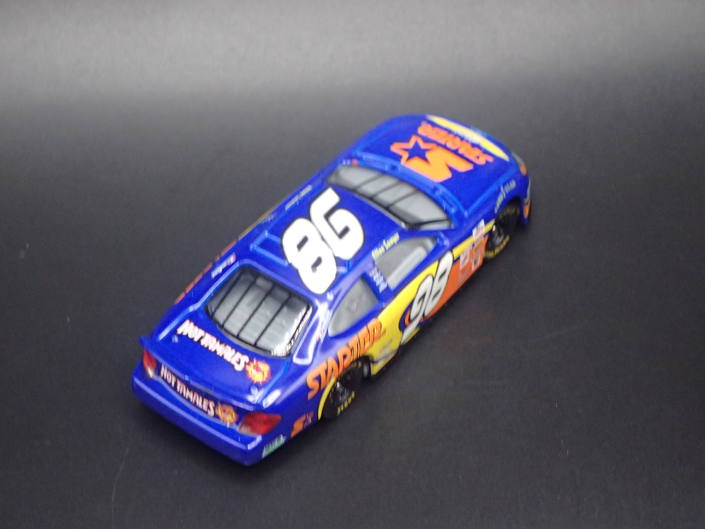 2001 01 FORD TAURUS 98 ELTON SAWYER NASCAR 1:64 SCALE DIECAST MODEL CAR