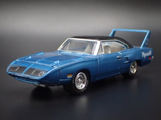 1970 70 PLYMOUTH SUPERBIRD BLUE 1:64 SCALE COLLECTIBLE DIORAMA DIECAST MODEL CAR-Burning Rubber Toy Company