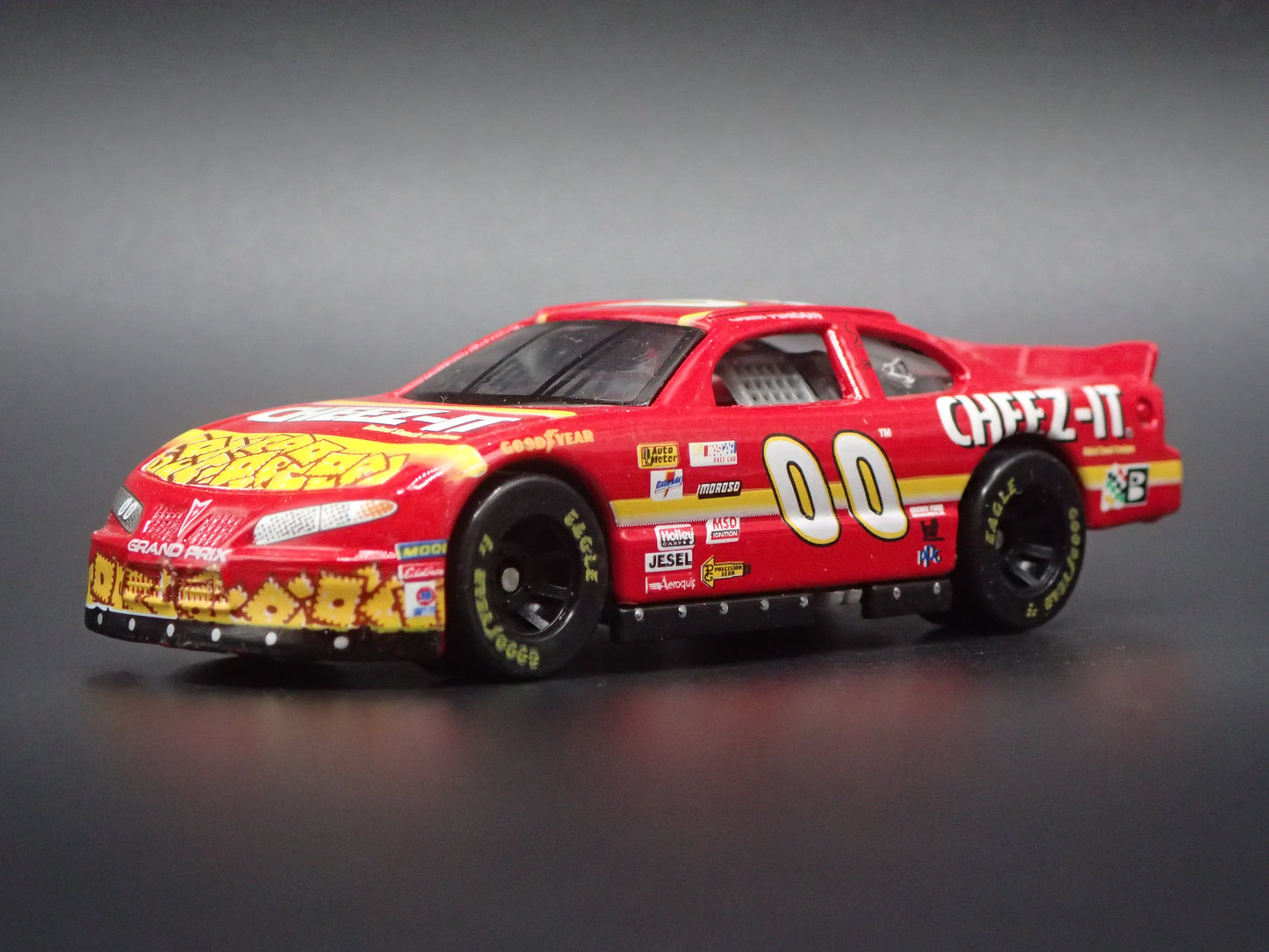1999 99 PONTIAC GRAND PRIX 00 LARRY PEARSON NASCAR 1:64 DIECAST MODEL CAR