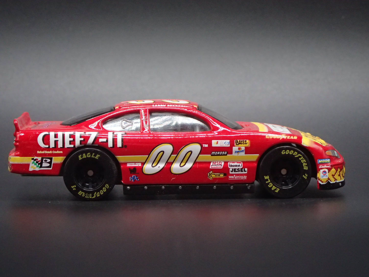 1999 99 PONTIAC GRAND PRIX 00 LARRY PEARSON NASCAR 1:64 DIECAST MODEL CAR