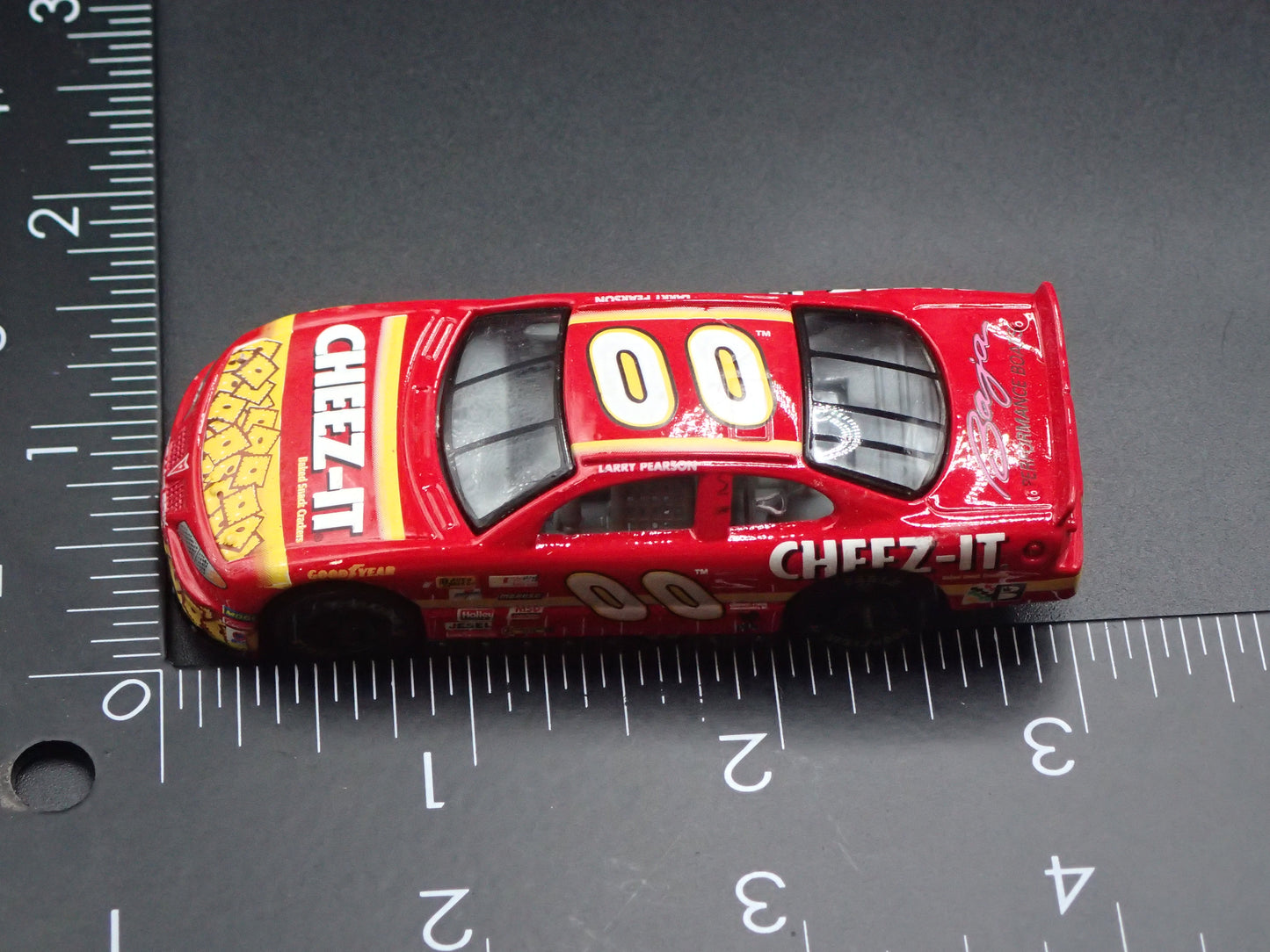 1999 99 PONTIAC GRAND PRIX 00 LARRY PEARSON NASCAR 1:64 DIECAST MODEL CAR