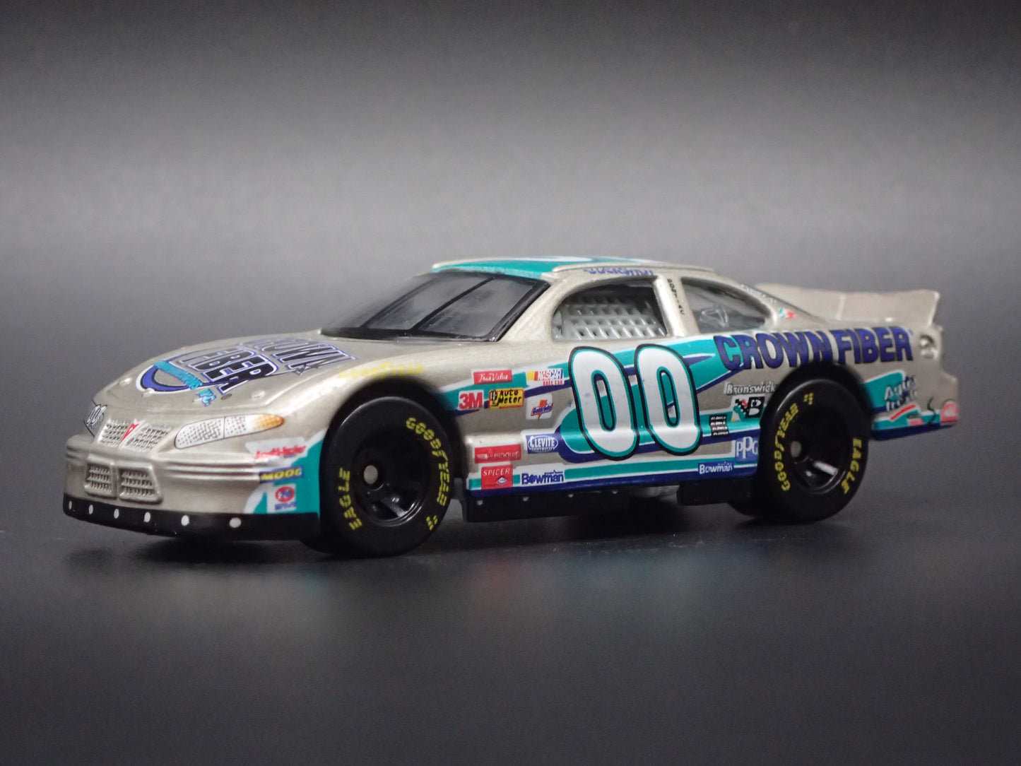 1999 99 PONTIAC GRAND PRIX 00 BUCKSHOT JONES NASCAR 1:64 DIECAST MODEL CAR