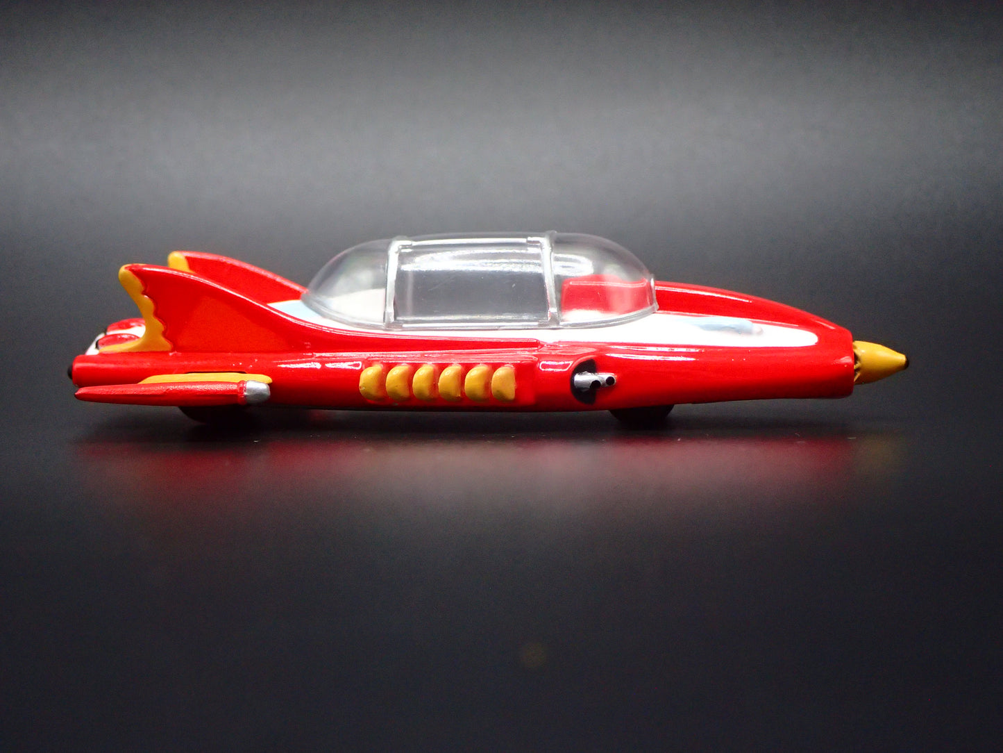 SUPERCAR SPACESHIP BRITISH TV SHOW RARE 1/64 SCALE DIECAST MODEL CAR