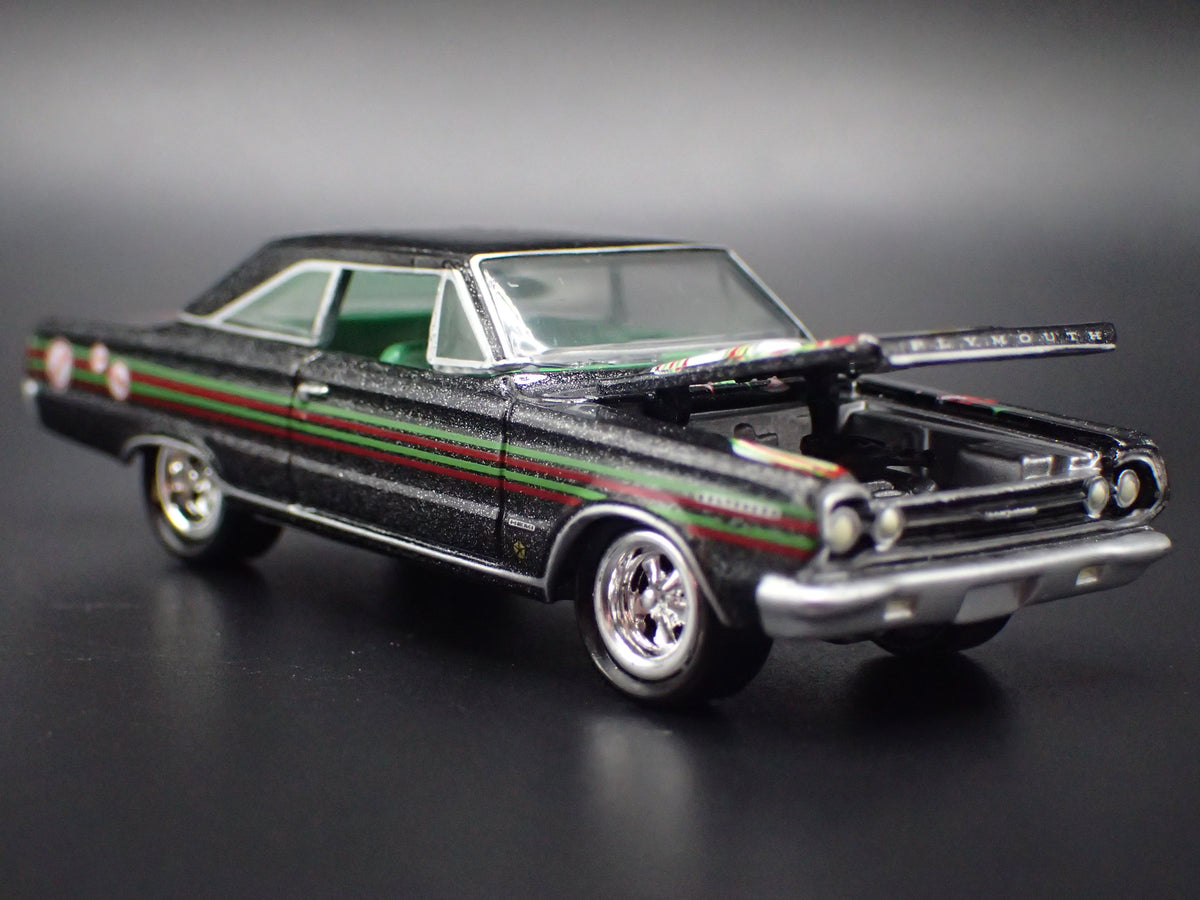 1967 67 PLYMOUTH GTX COCA COLA COKE 1/64 SCALE DIECAST MODEL CAR