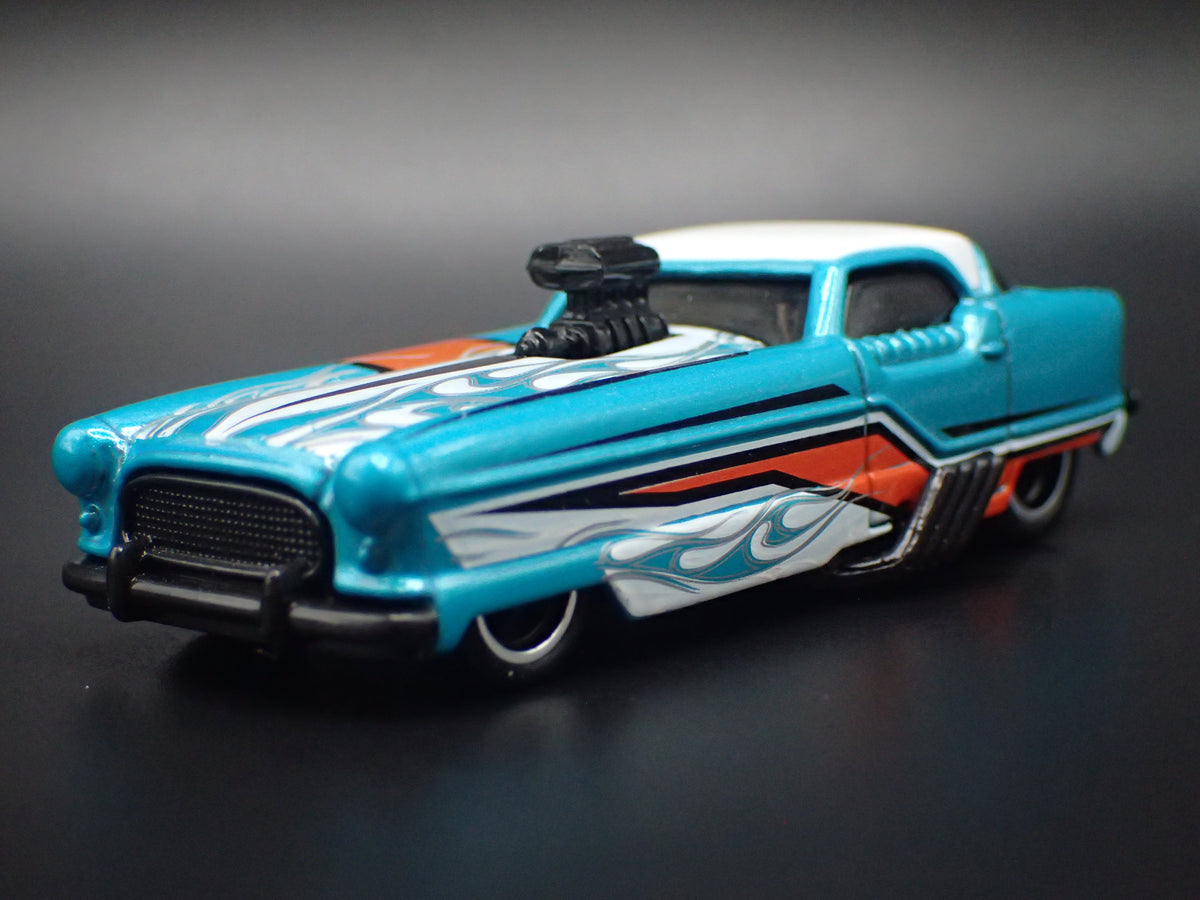 AMC NASH METROPOLITAN BLUE 1:64 SCALE COLLECTIBLE DIORAMA DIECAST MODEL CAR