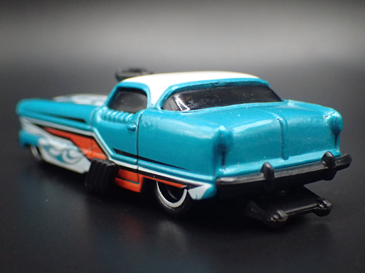 AMC NASH METROPOLITAN BLUE 1:64 SCALE COLLECTIBLE DIORAMA DIECAST MODEL CAR