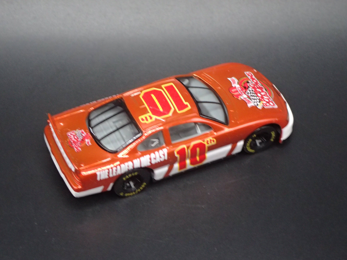 1999 99 PONTIAC GRAND PRIX 10 YR RC CHROME NASCAR 1:64 DIECAST MODEL CAR