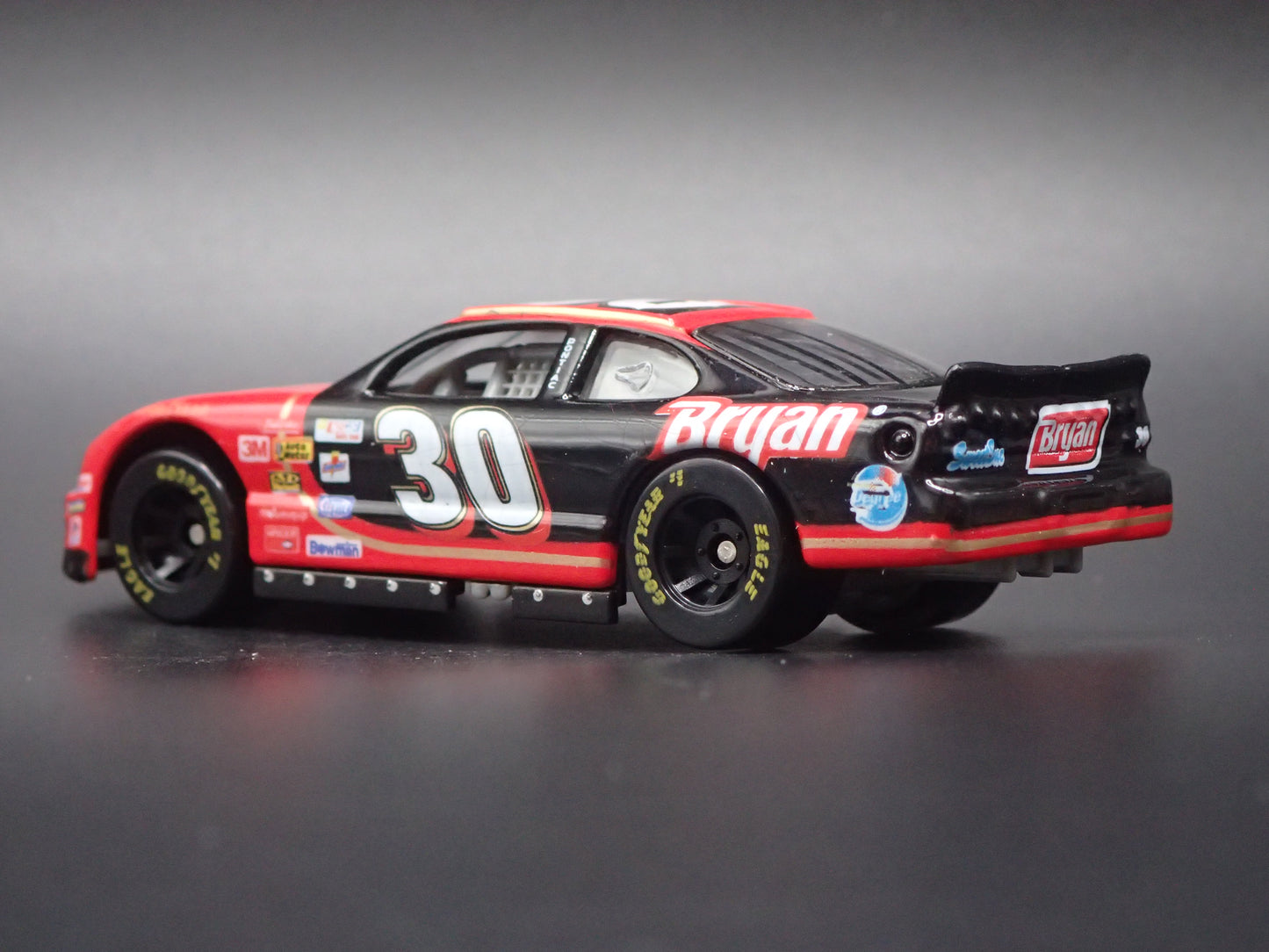 1999 99 PONTIAC GRAND PRIX 30 DERRICK COPE NASCAR 1:64 DIECAST MODEL CAR