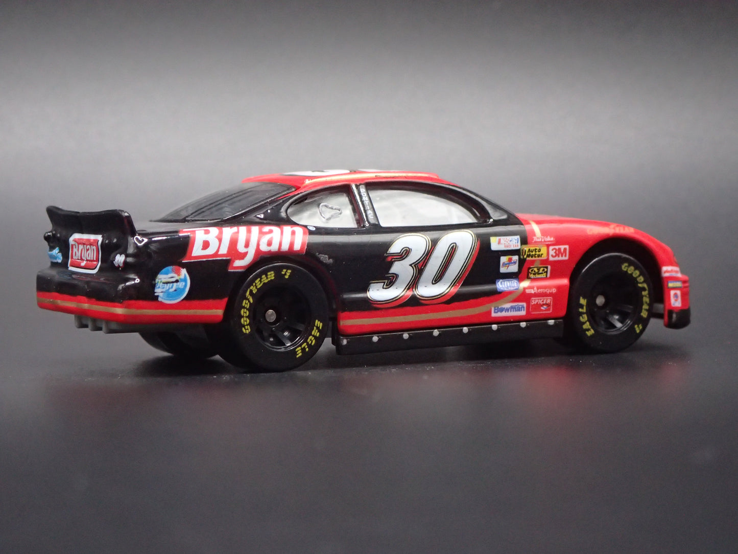 1999 99 PONTIAC GRAND PRIX 30 DERRICK COPE NASCAR 1:64 DIECAST MODEL CAR