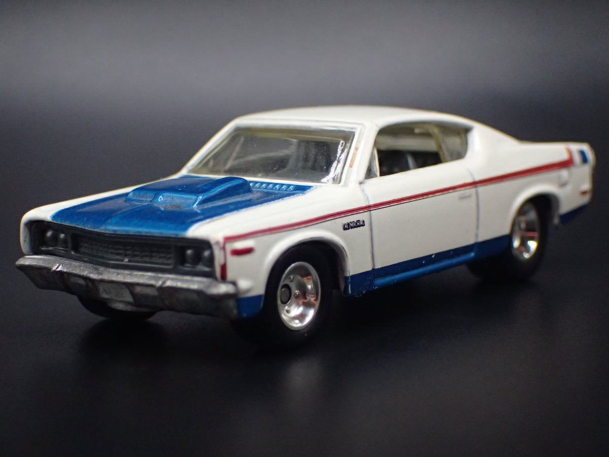 1970 70 AMC REBEL MACHINE WHITE 1:64 SCALE COLLECTIBLE DIECAST MODEL CAR