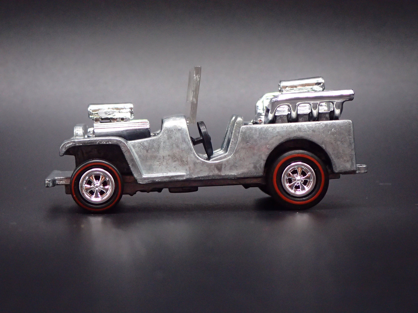 TOPPER BEEP HEAP CUSTOMS 1:64 SCALE COLLECTIBLE DIORAMA DIECAST MODEL CAR