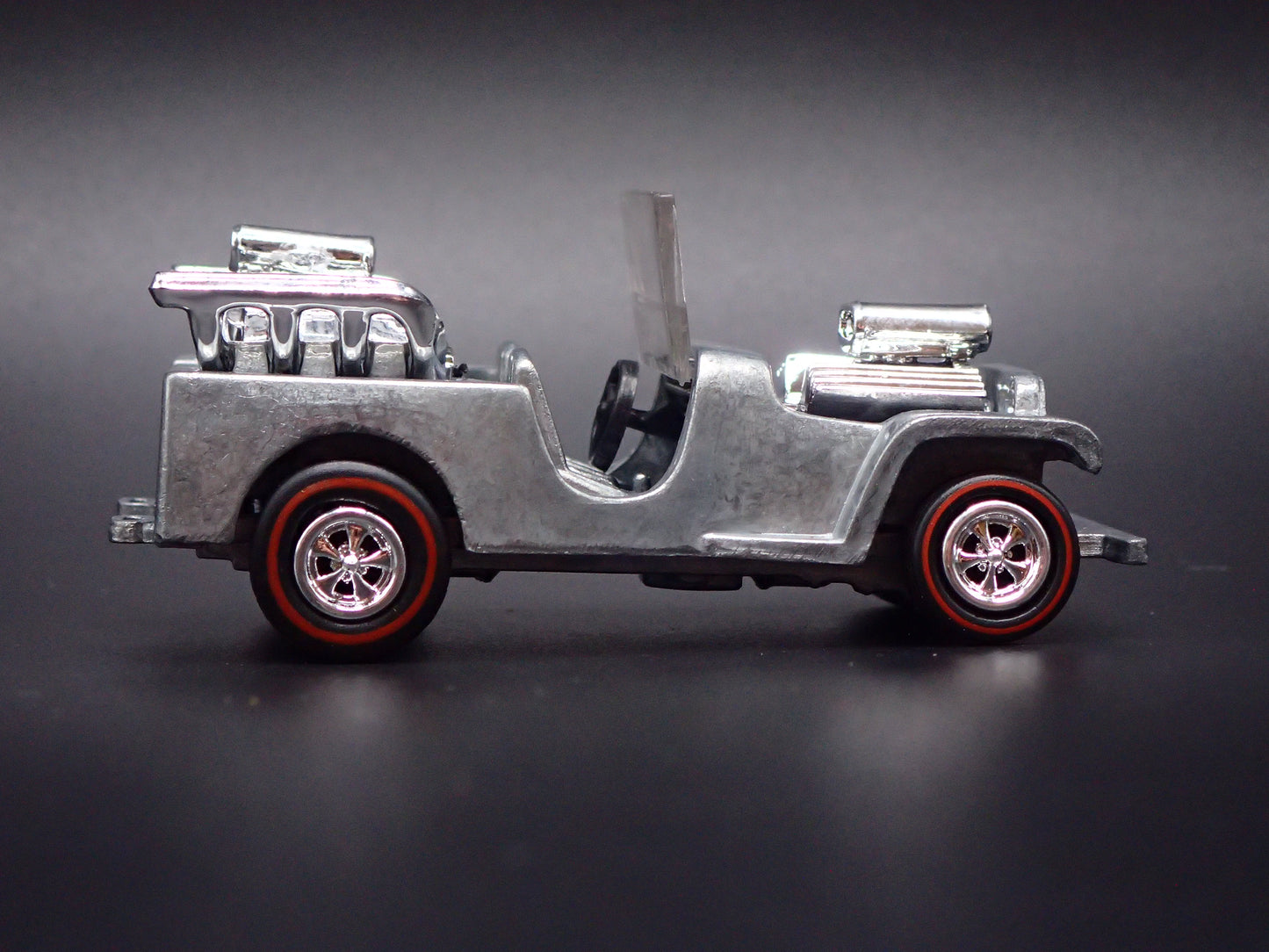 TOPPER BEEP HEAP CUSTOMS 1:64 SCALE COLLECTIBLE DIORAMA DIECAST MODEL CAR