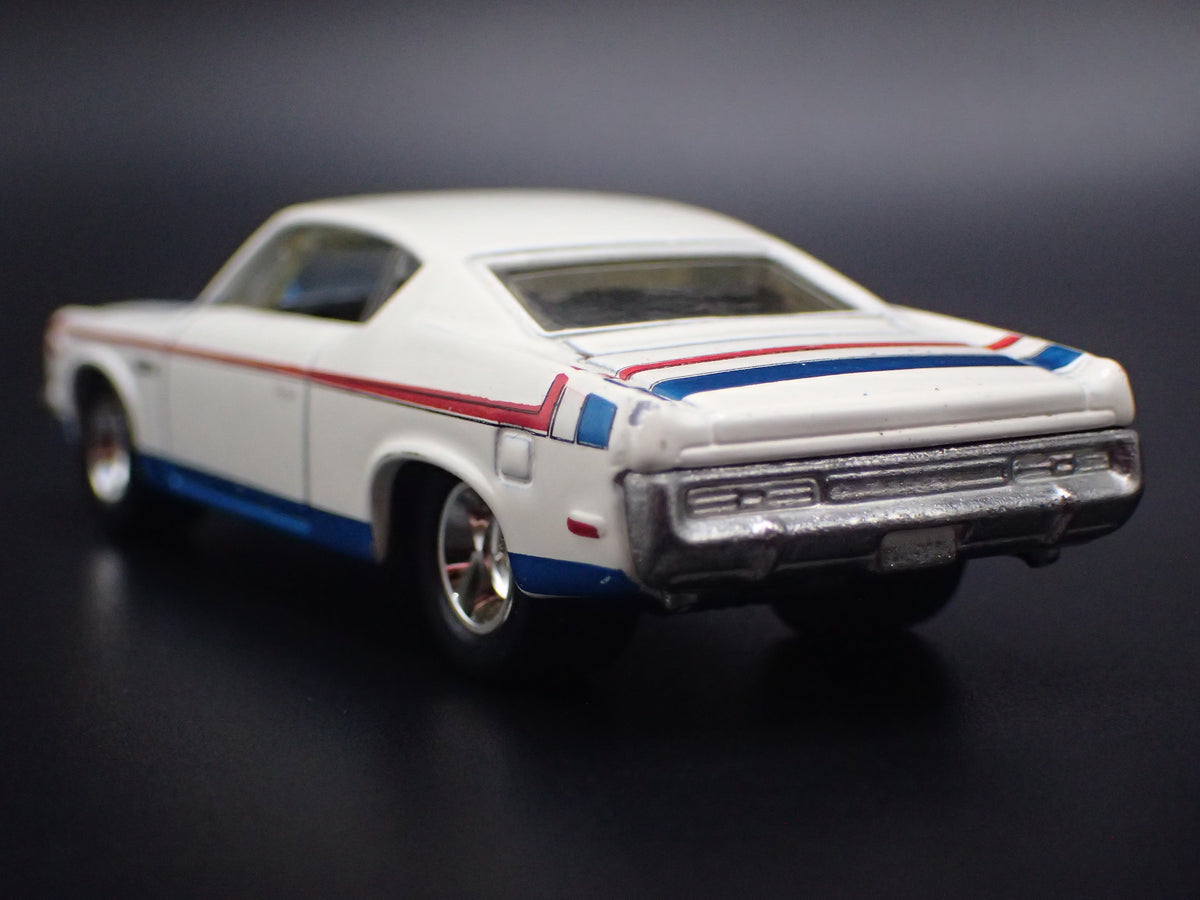 1970 70 AMC REBEL MACHINE WHITE 1:64 SCALE COLLECTIBLE DIECAST MODEL CAR