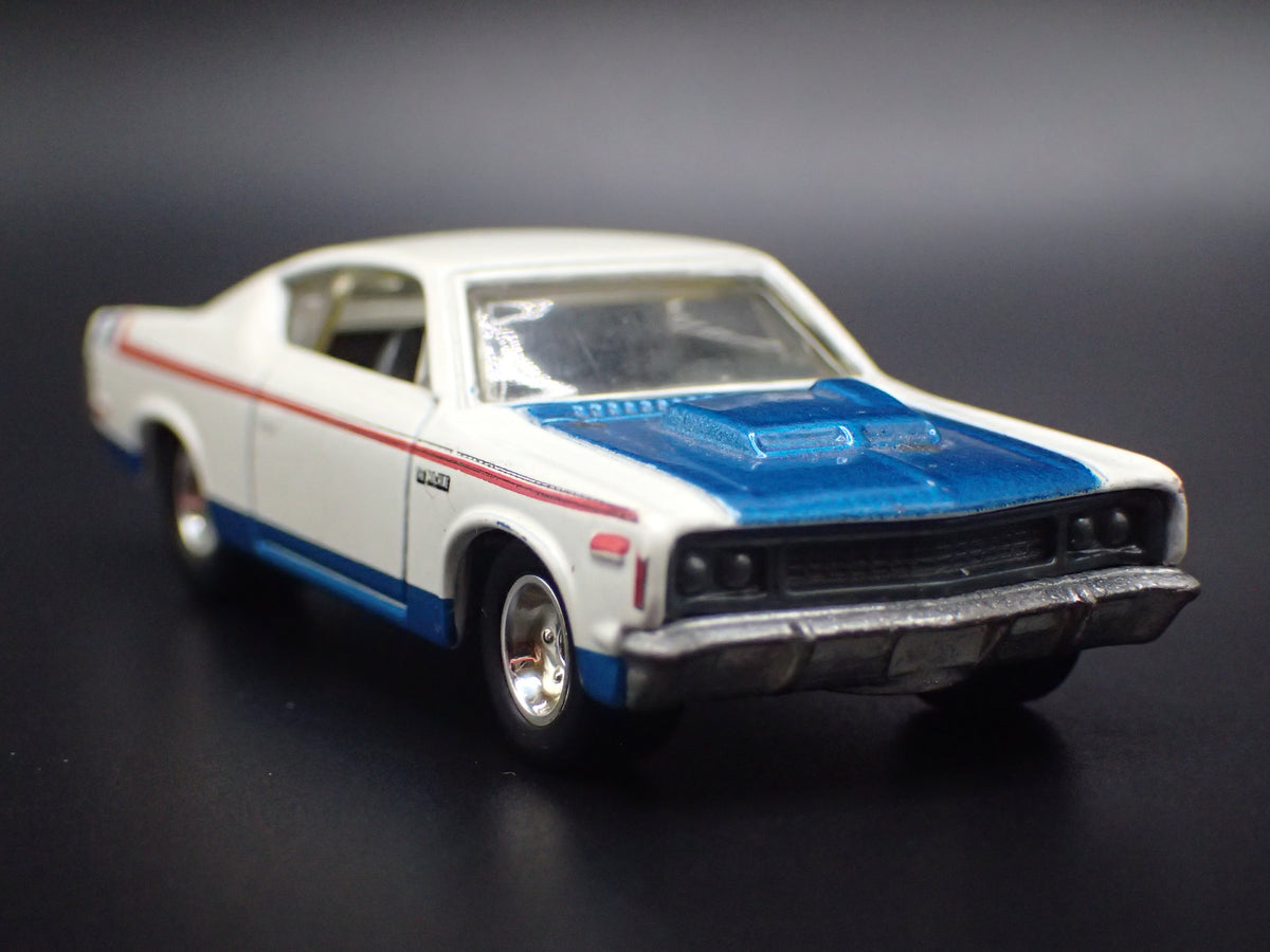 1970 70 AMC REBEL MACHINE WHITE 1:64 SCALE COLLECTIBLE DIECAST MODEL CAR
