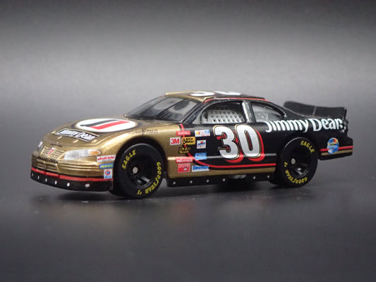 1999 99 PONTIAC GRAND PRIX 30 DERRICK COPE NASCAR 1:64 DIECAST MODEL CAR