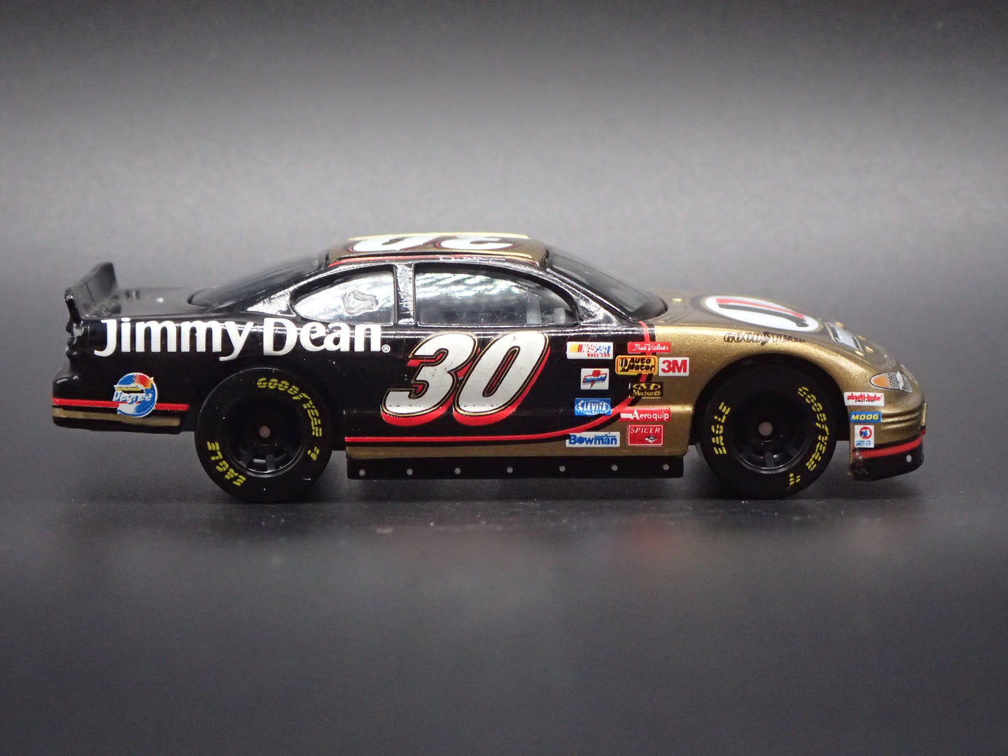 1999 99 PONTIAC GRAND PRIX 30 DERRICK COPE NASCAR 1:64 DIECAST MODEL CAR