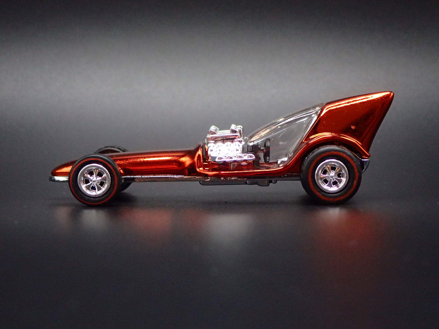 TOPPER SKINNI MINI CUSTOMS 1:64 SCALE COLLECTIBLE DIORAMA DIECAST MODEL CAR