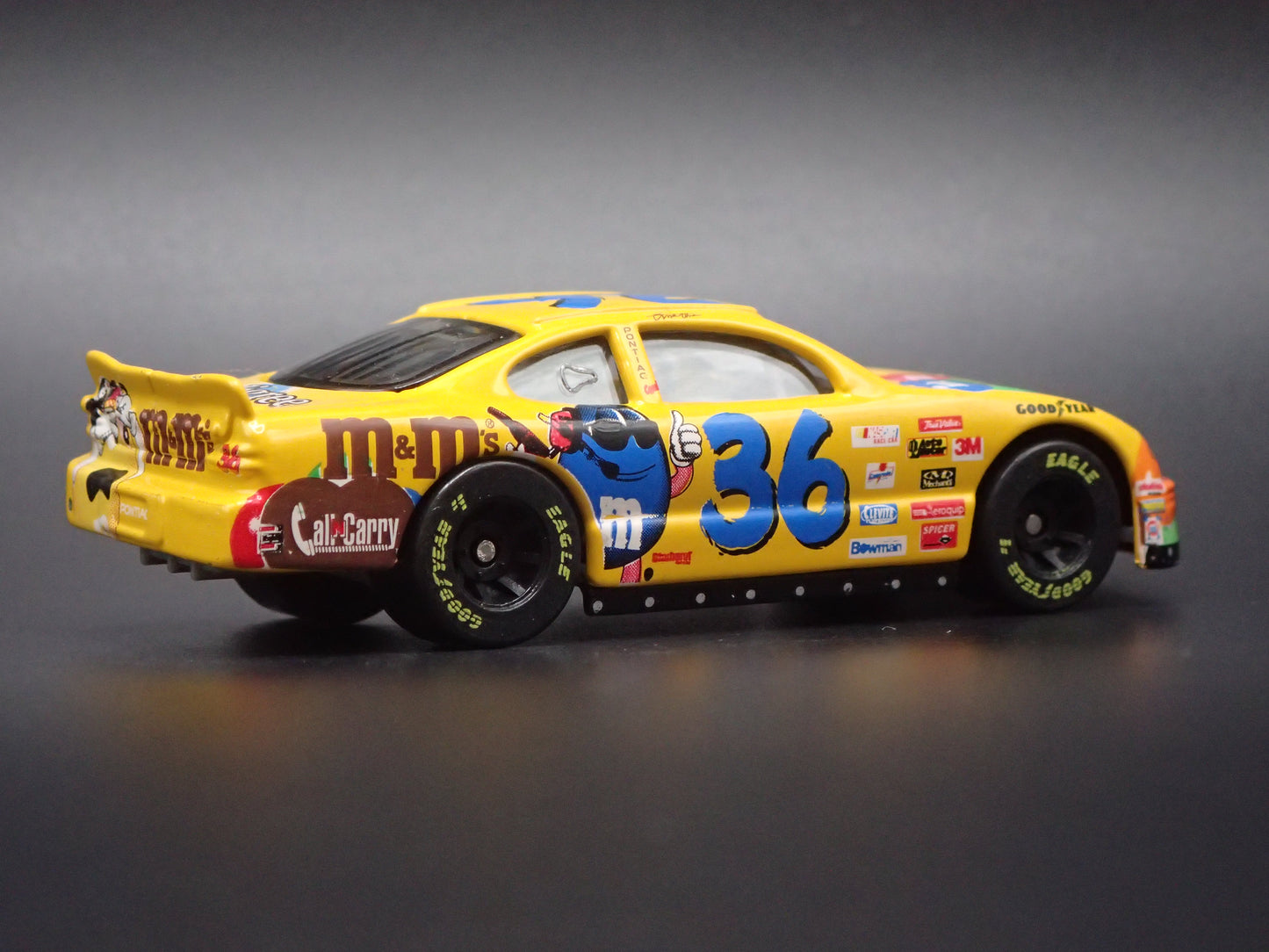 1999 99 PONTIAC GRAND PRIX 36 ERNIE ERVIN M&M NASCAR 1:64 DIECAST MODEL CAR
