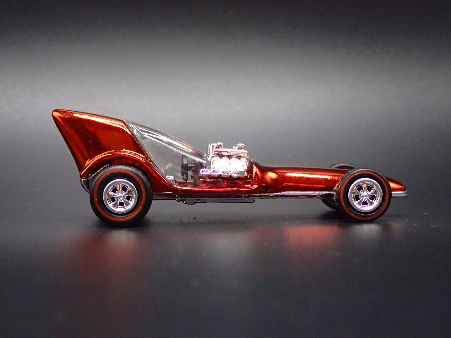 TOPPER SKINNI MINI CUSTOMS 1:64 SCALE COLLECTIBLE DIORAMA DIECAST MODEL CAR