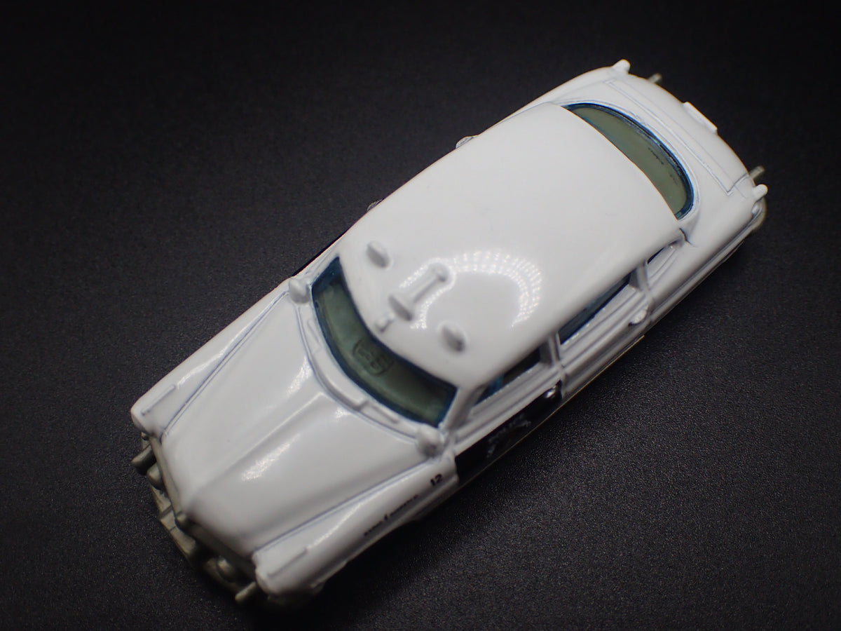 1951 51 HUDSON HORNET SAN LUIS OBISBO POLICE CAR 1/64 SCALE DIECAST MODEL CAR
