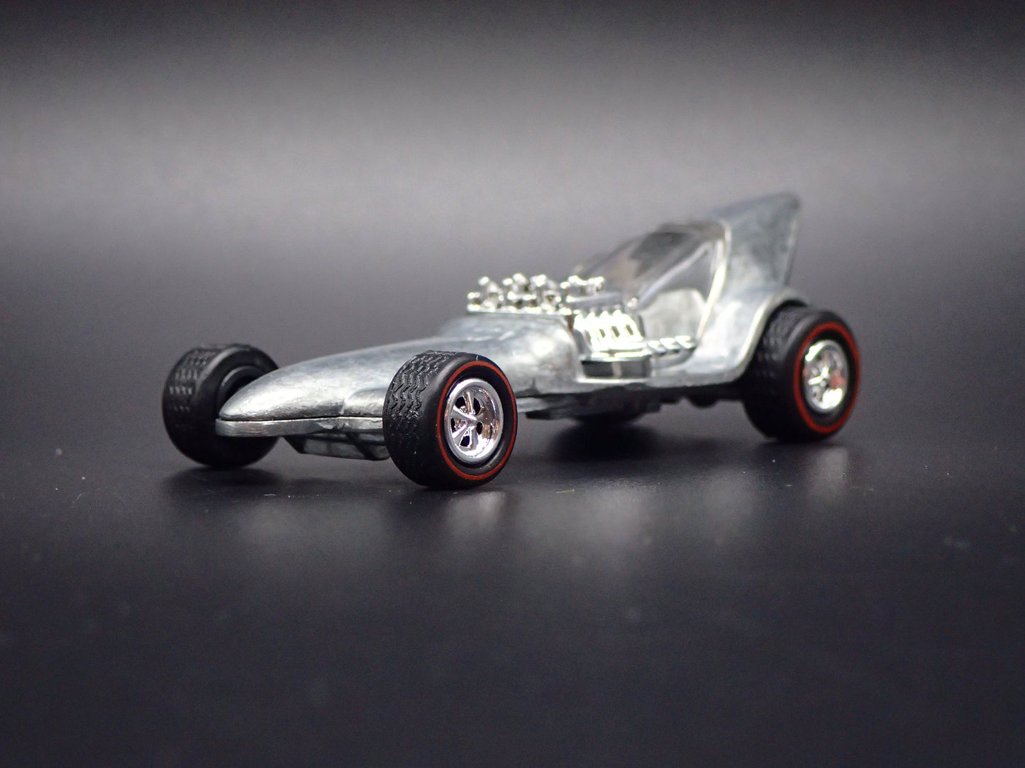 TOPPER SKINNI MINI CUSTOMS 1:64 SCALE COLLECTIBLE DIORAMA DIECAST MODEL CAR