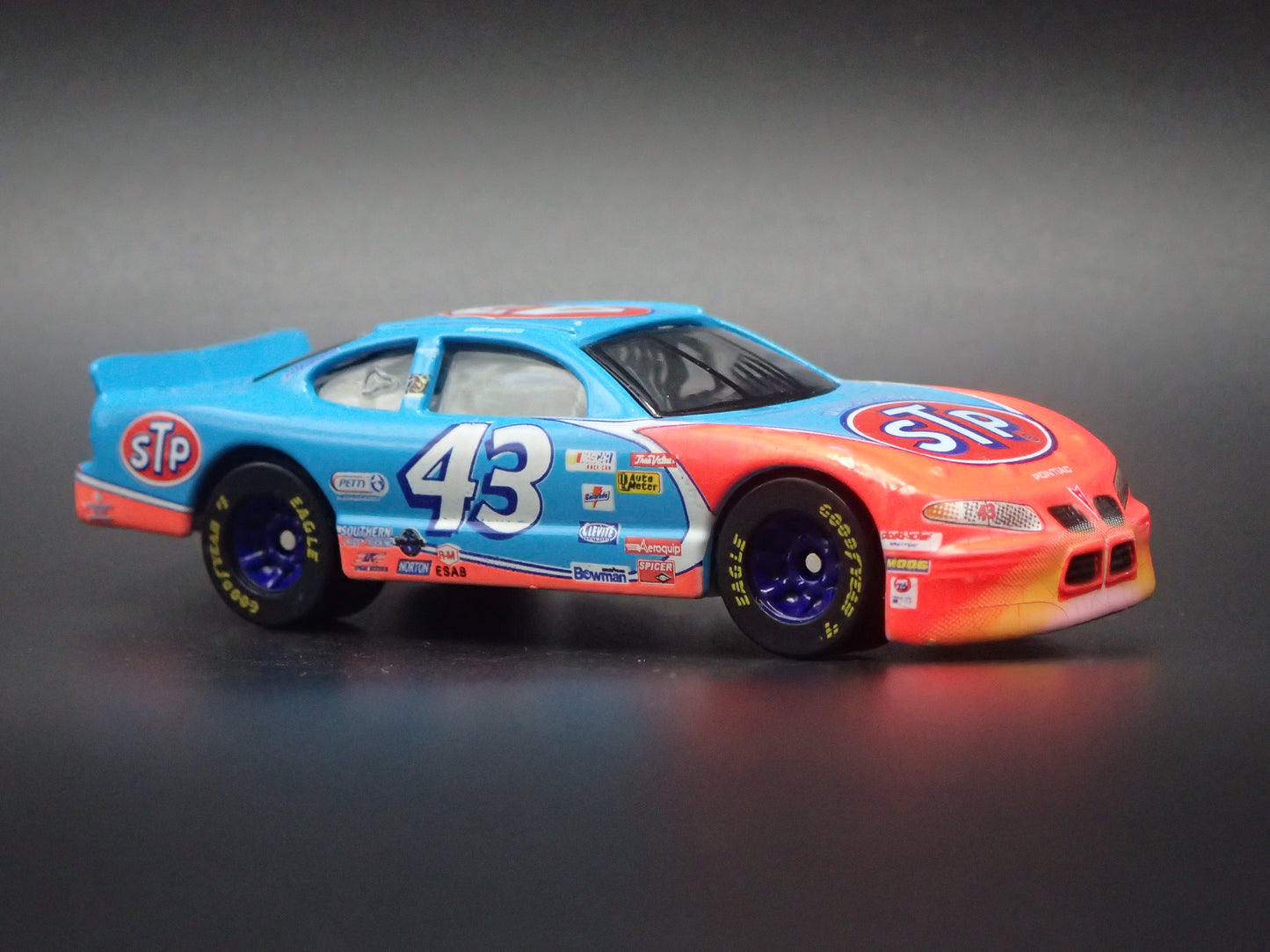 1999 99 PONTIAC GRAND PRIX JOHN ANDRETTI STP NASCAR 1:64 DIECAST MODEL CAR