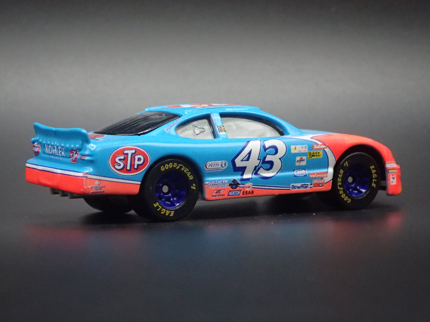 1999 99 PONTIAC GRAND PRIX JOHN ANDRETTI STP NASCAR 1:64 DIECAST MODEL CAR