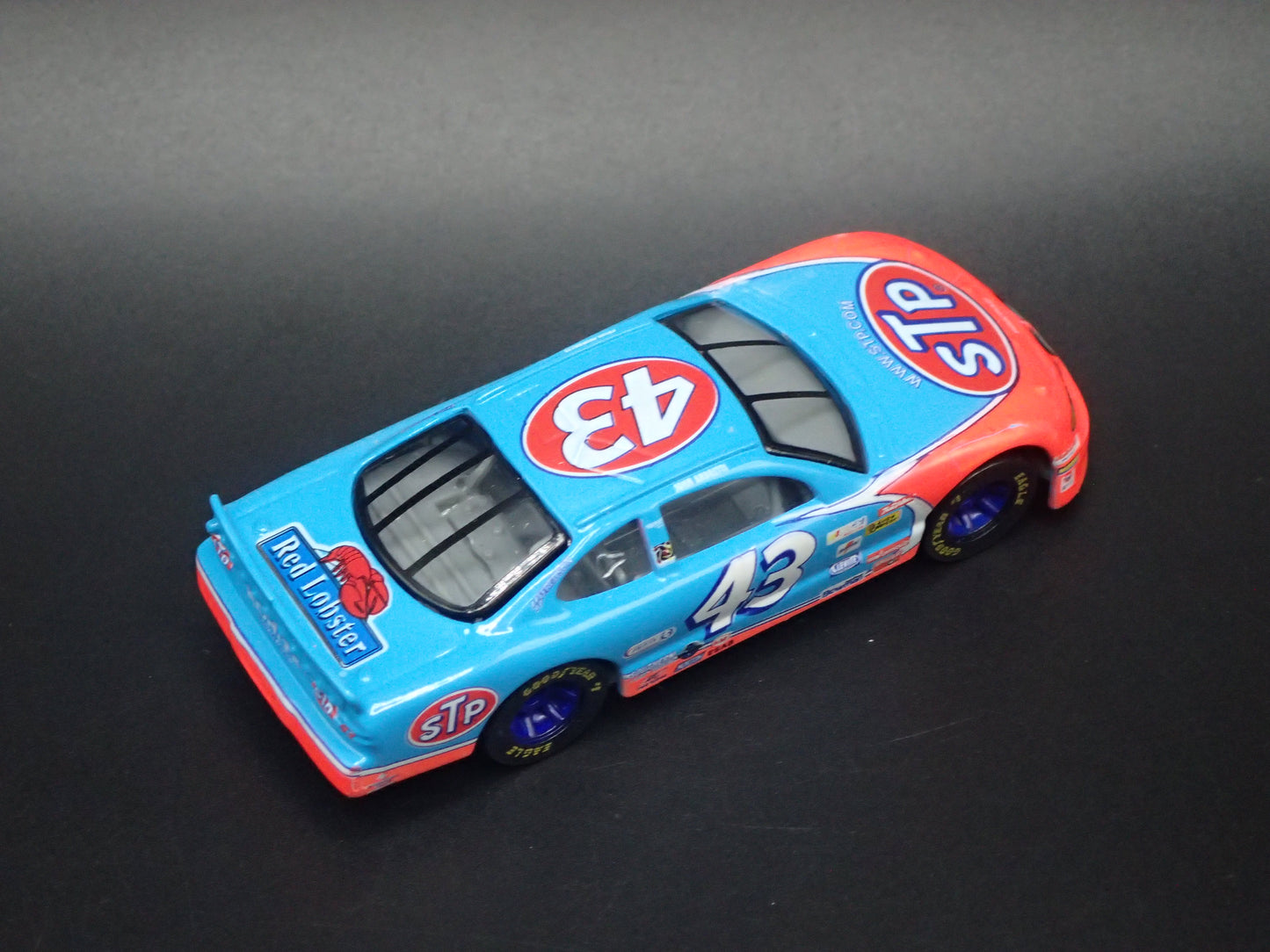 1999 99 PONTIAC GRAND PRIX JOHN ANDRETTI STP NASCAR 1:64 DIECAST MODEL CAR
