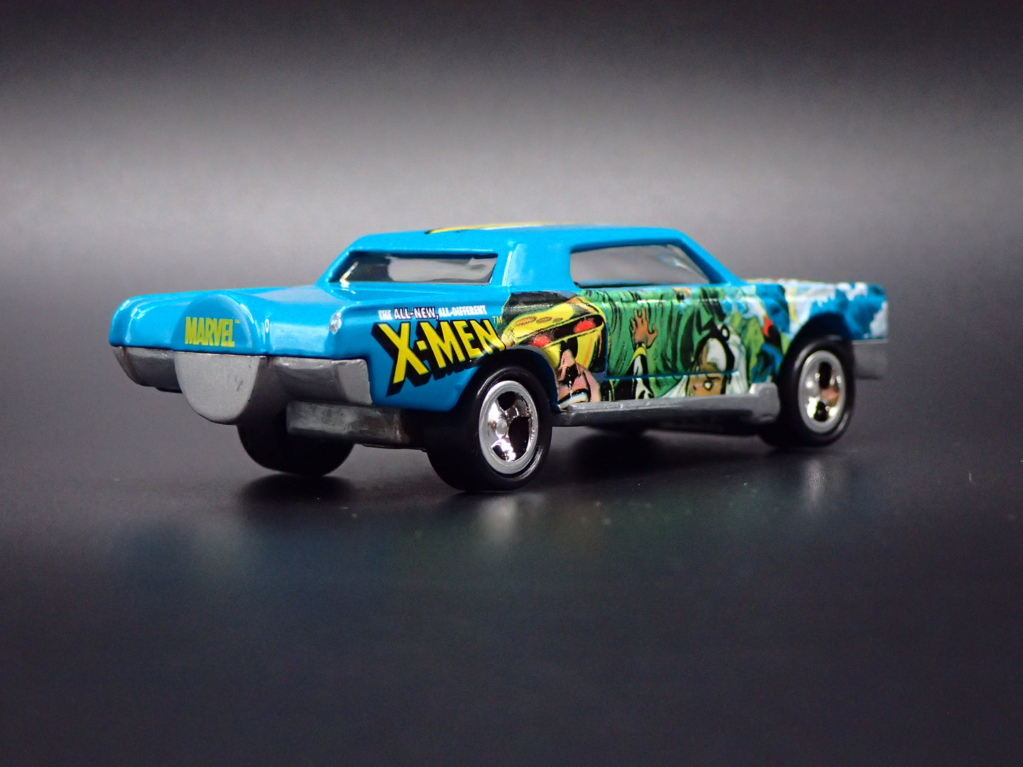 LINCOLN CONTINENTAL CUSTOM XMEN 1:64 SCALE DIORAMA DIECAST MODEL CAR