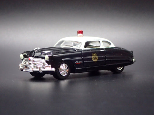 1951 51 HUDSON HORNET POLICE 1:64 SCALE COLLECTIBLE DIORAMA DIECAST MODEL CAR