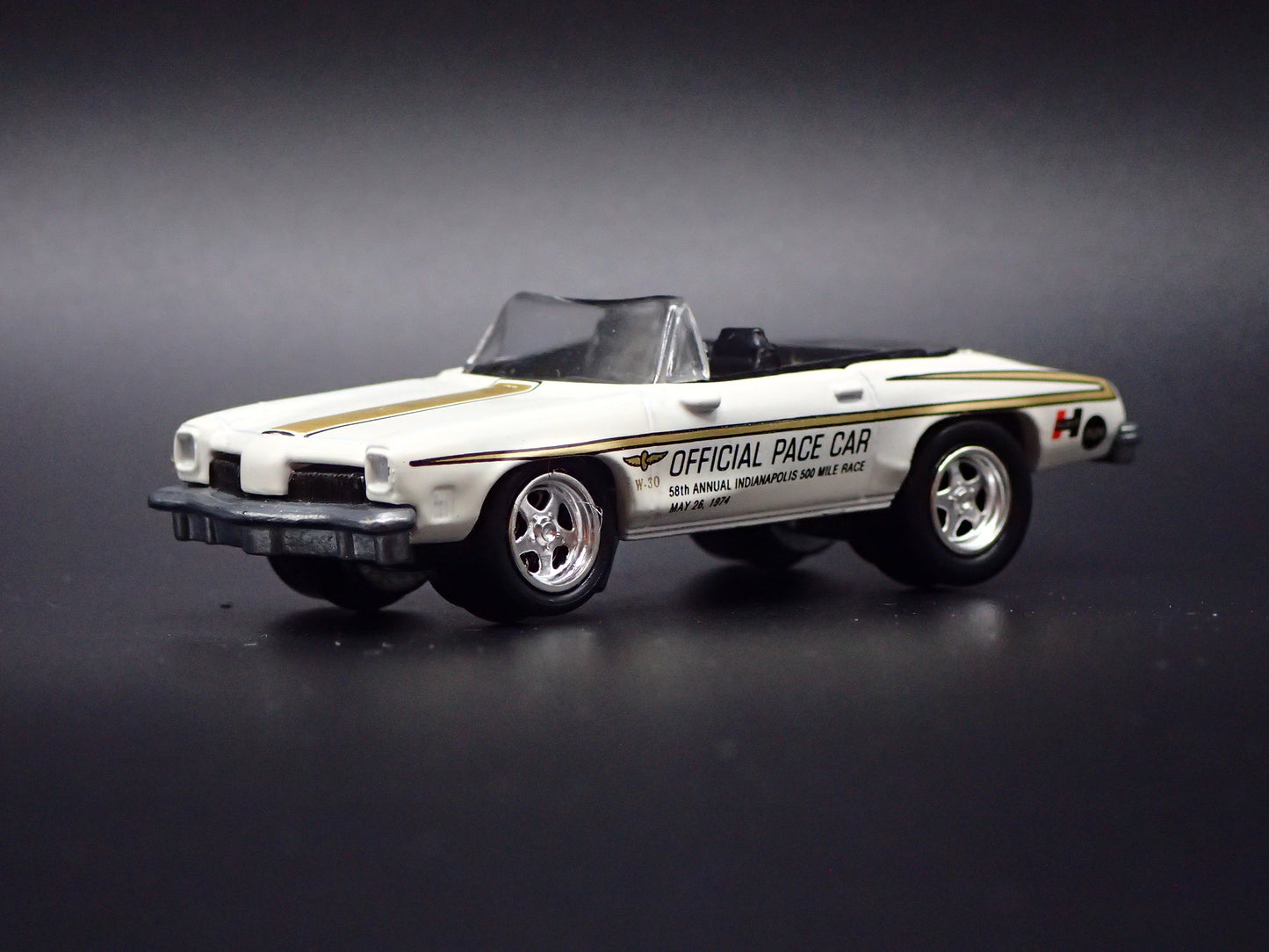 1974 OLDSMOBILE 442 INDY 500 PACE CAR RARE 1/64 COLLECTIBLE DIECAST MODEL CAR
