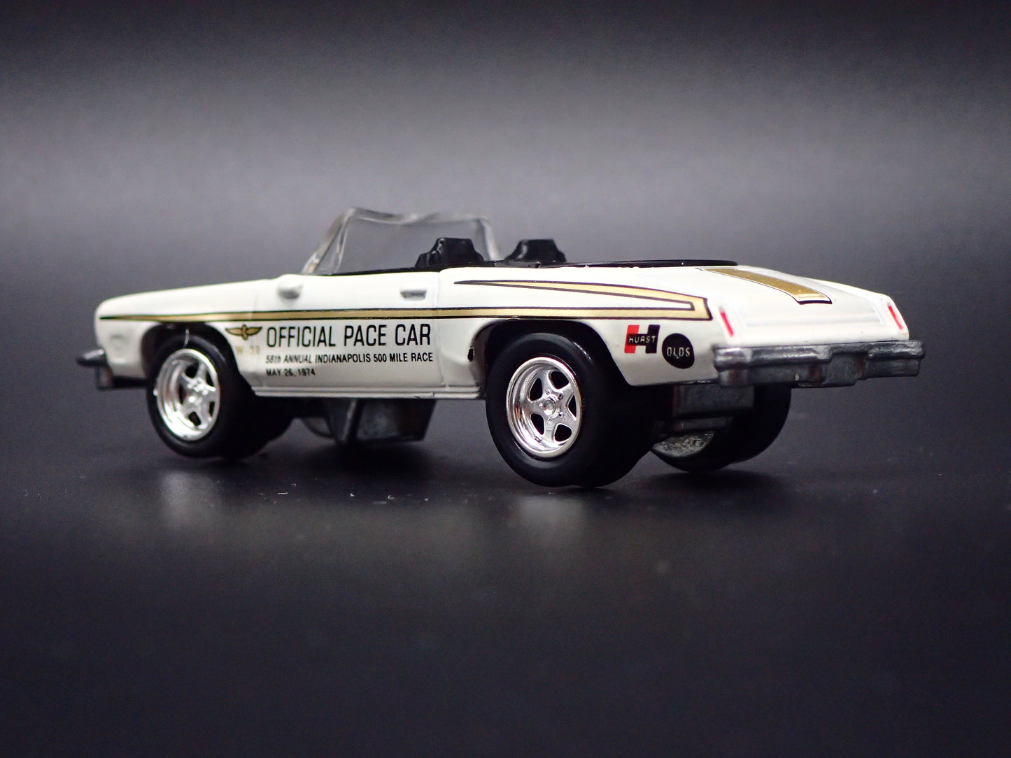 1974 OLDSMOBILE 442 INDY 500 PACE CAR RARE 1/64 COLLECTIBLE DIECAST MODEL CAR