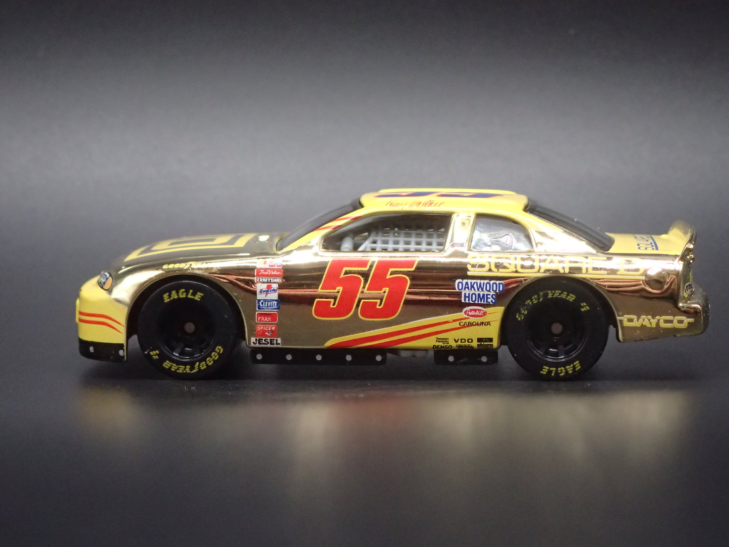 1999 CHEVY CHEVROLET MONTE CARLO 55 KENNY WALLACE NASCAR 1:64 SCALE DIECAST MODEL CAR