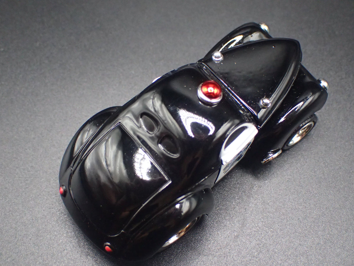 1941 41 WILLYS COUPE POLICE 1:64 SCALE DIORAMA DIECAST MODEL CAR