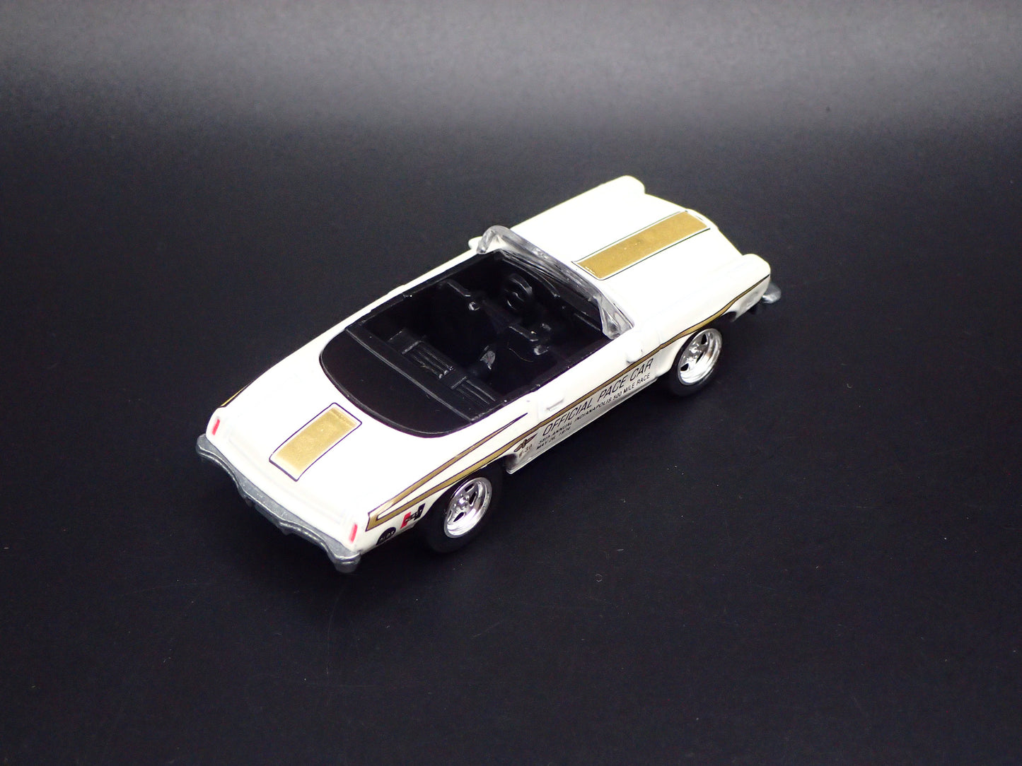1974 OLDSMOBILE 442 INDY 500 PACE CAR RARE 1/64 COLLECTIBLE DIECAST MODEL CAR