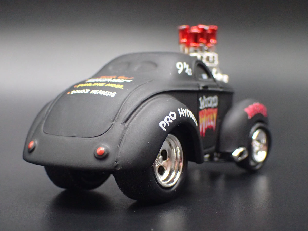 1941 41 WILLYS COUPE WICKED WILLY 1:64 SCALE DIORAMA DIECAST MODEL CAR