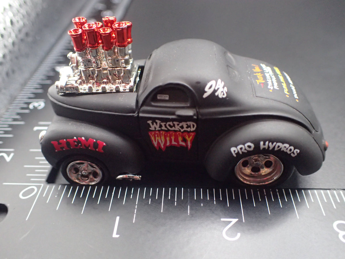 1941 41 WILLYS COUPE WICKED WILLY 1:64 SCALE DIORAMA DIECAST MODEL CAR