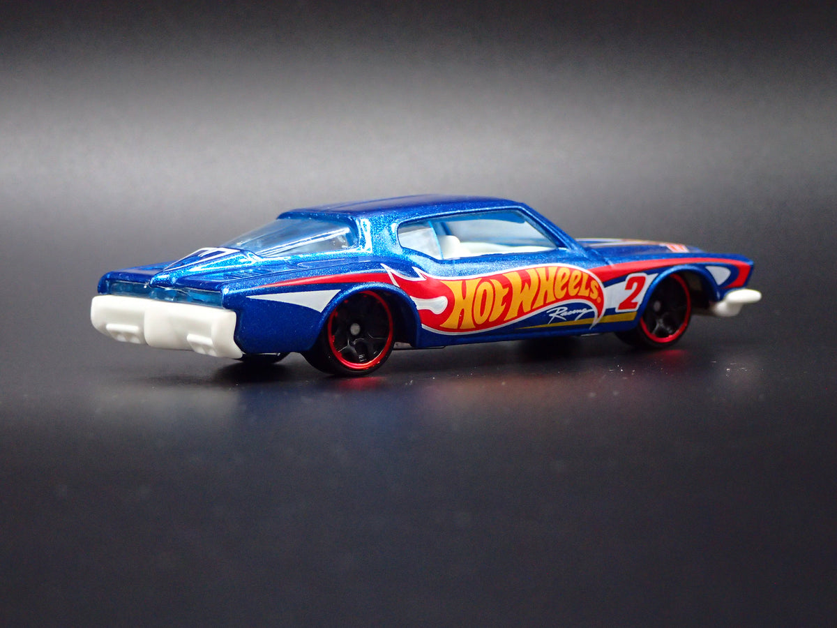 1971 71 BUICK RIVIERA BLUE RARE 1:64 SCALE COLLECTIBLE DIORAMA DIECAST MODEL CAR