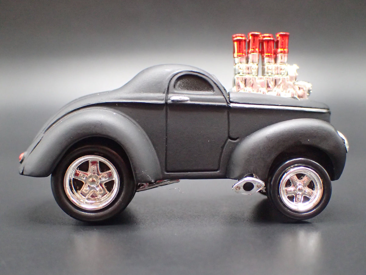 1941 41 WILLYS COUPE BLACK 1:64 SCALE DIORAMA DIECAST MODEL CAR