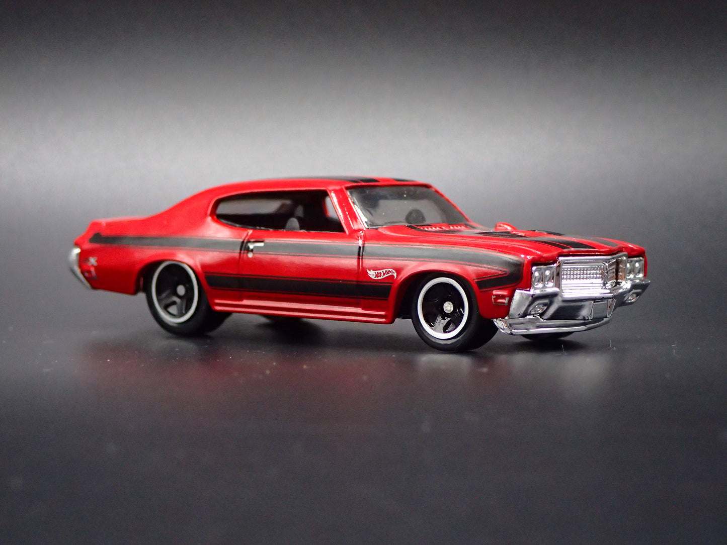 1970 70 BUICK GSX RED 1:64 SCALE COLLECTIBLE DIORAMA DIECAST MODEL CAR