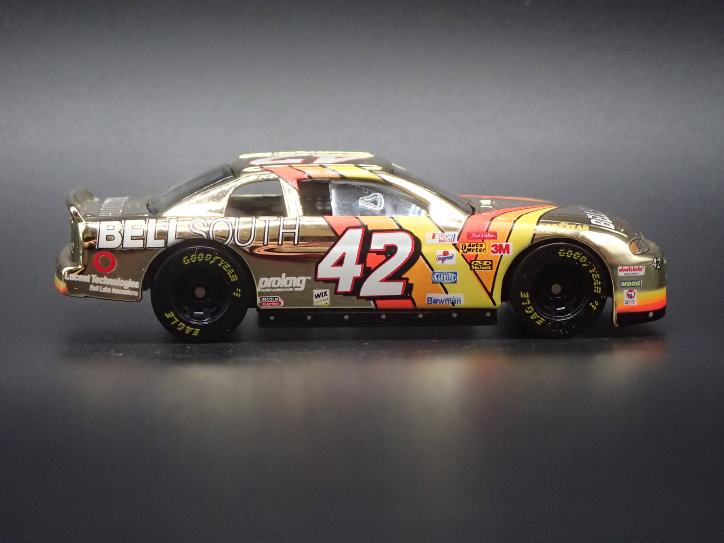 1999 CHEVY CHEVROLET MONTE CARLO 42 JOE NEMECHEK NASCAR 1:64 SCALE DIECAST MODEL CAR