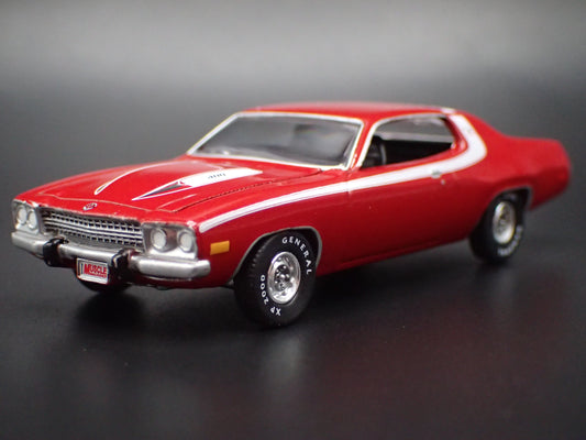 1973 73 PLYMOUTH ROAD RUNNER 1/64 SCALE COLLECTIBLE DIORAMA DIECAST MODEL CAR