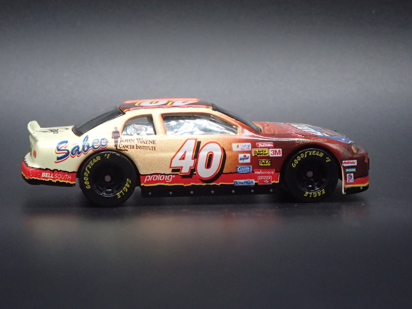 1999 CHEVY CHEVROLET MONTE CARLO 40 STERLING MARLIN NASCAR 1:64 SCALE DIECAST MODEL CAR