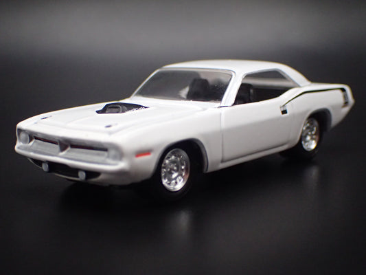 1970 70 PLYMOUTH HEMI CUDA 1:64 SCALE COLLECTIBLE DIORAMA DIECAST MODEL CAR